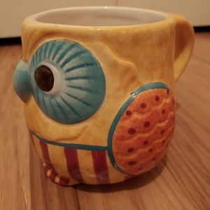 Tabletops Gallery Sculptured 3D Owl Mug Bright Colors Yellow Blue 20 Oz Ceramic
